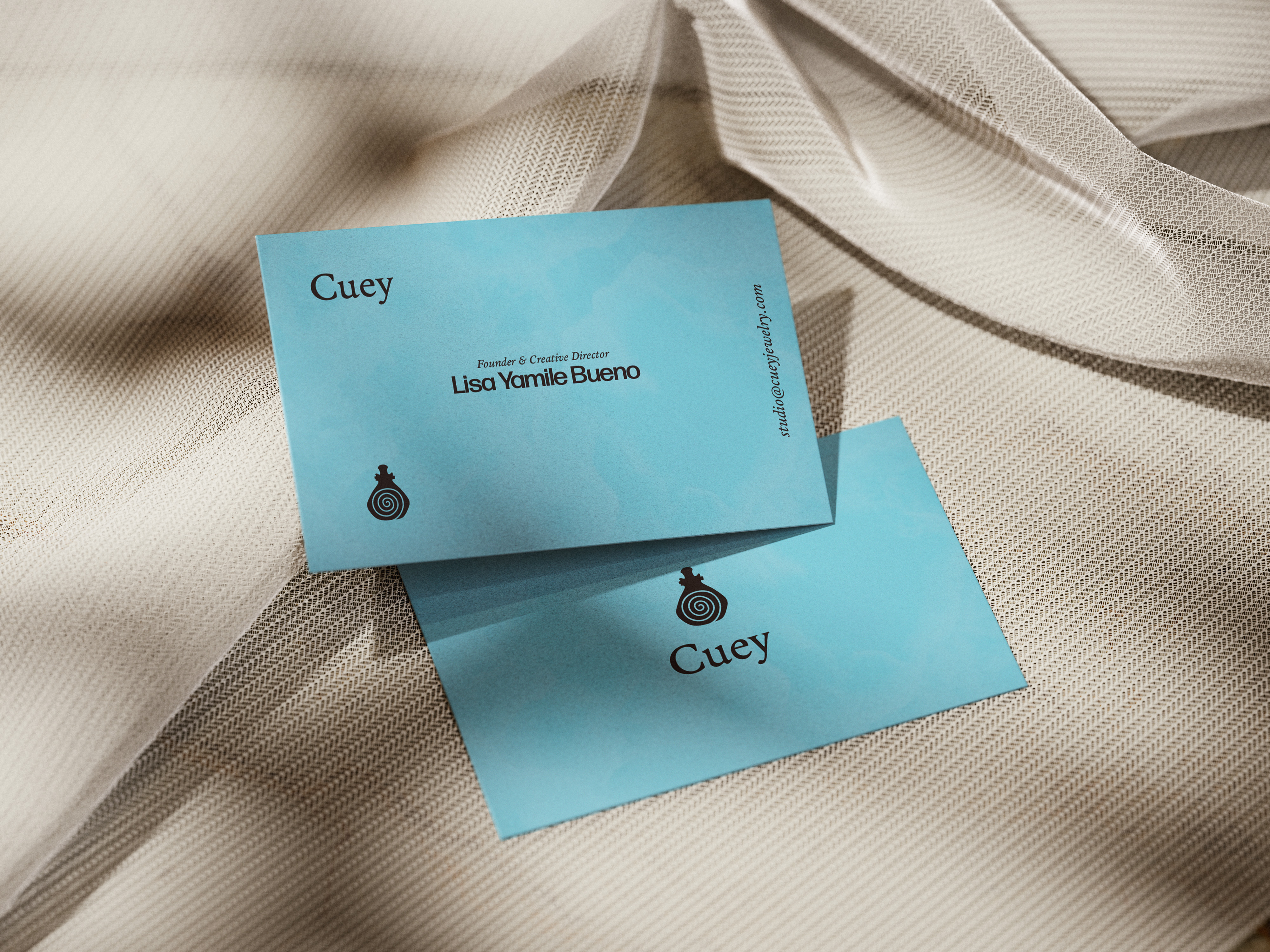 Cuey business card mockup
